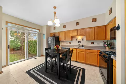 Kitchen - 4334 Dillon St, Plano, IL 60545 photo 3 of 3