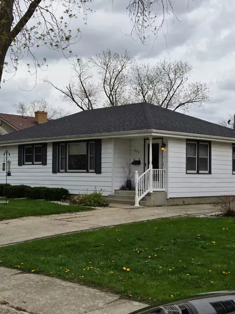 626 Bank St, Bradley, IL 60915