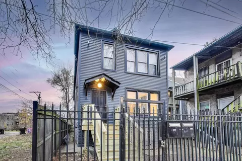 1117 W 57th St, Chicago, IL 60621