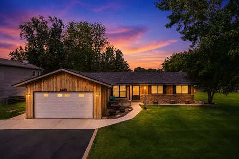 1483 Nova Rd, Sandwich, IL 60548
