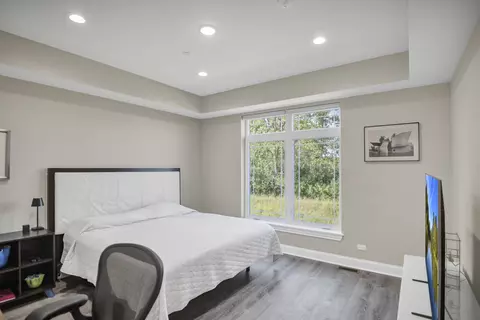 Bedroom - 70 Prairie Ct, Wheeling, IL 60090 photo 1 of 6