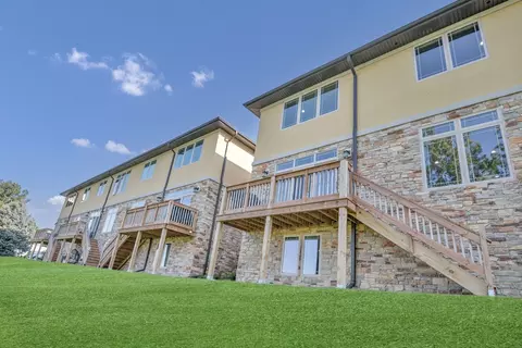 Other - 70 Prairie Ct, Wheeling, IL 60090 photo 1 of 12