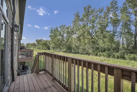 Exterior - 70 Prairie Ct, Wheeling, IL 60090 photo 3 of 6