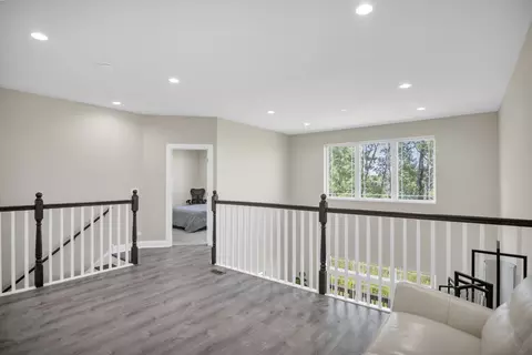 Entry Way - 70 Prairie Ct, Wheeling, IL 60090 photo 2 of 3