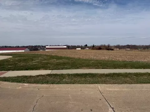 lot3 E Carlisle St, Maquoketa, IA 52060