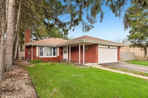 905 S Martin Luther King Jr Ave, Waukegan, IL 60085