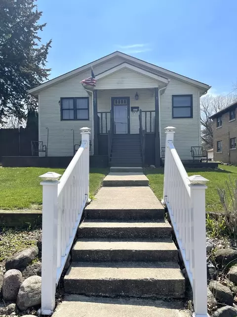 1623 Greenwood Ave, Rockford, IL 61107