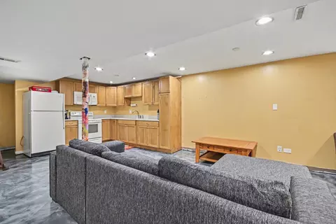 Kitchen - 14517 Meadow Ln, Plainfield, IL 60544 photo 6 of 6