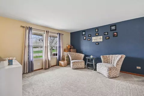 Living - 14517 Meadow Ln, Plainfield, IL 60544 photo 1 of 3