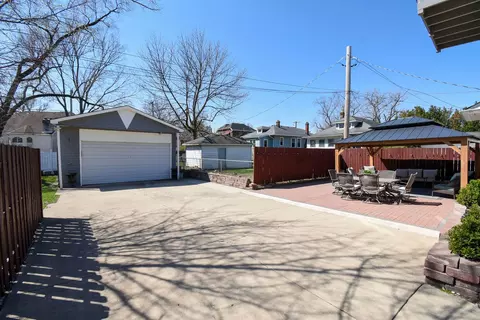 Exterior - 349 Blackhawk Rd, Riverside, IL 60546 photo 7 of 7