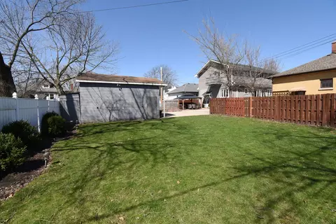 Exterior - 349 Blackhawk Rd, Riverside, IL 60546 photo 5 of 7