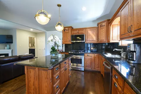 Kitchen - 349 Blackhawk Rd, Riverside, IL 60546 photo 2 of 2