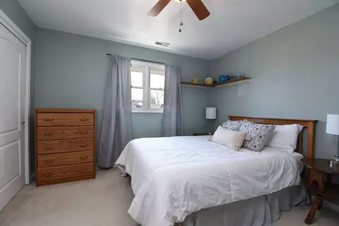 Bedroom - 349 Blackhawk Rd, Riverside, IL 60546 photo 4 of 4