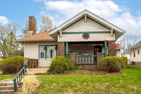 2633 Grand Ave, Davenport, IA 52803