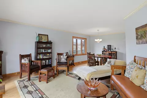 Living - 15417 Maple Ct, Oak Forest, IL 60452 photo 3 of 6
