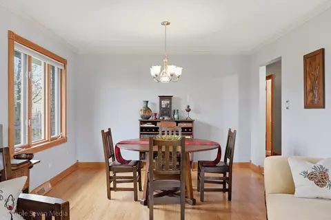 Dining - 15417 Maple Ct, Oak Forest, IL 60452 photo 1 of 3