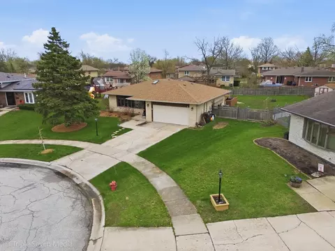 View/Area - 15417 Maple Ct, Oak Forest, IL 60452 photo 1 of 12