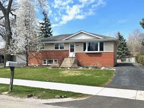 8574 W 73rd Pl, Justice, IL 60458