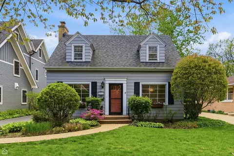 2015 Hollywood Ct, Wilmette, IL 60091