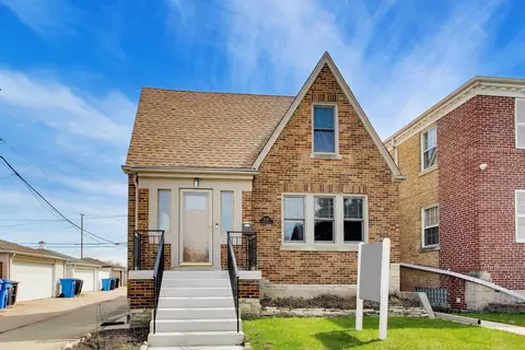 6341 N Neenah Ave, Chicago, IL 60631