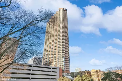 3660 N Lake Shore Dr #2507, Chicago, IL 60613