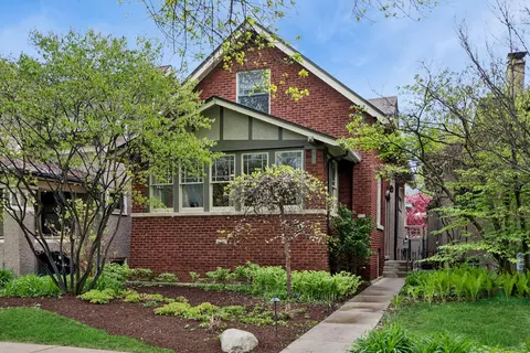 2621 W Windsor Ave, Chicago, IL 60625