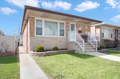 11046 S Ewing Ave, Chicago, IL 60617
