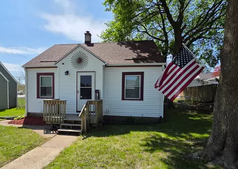 1307 W 36th St, Davenport, IA 52806