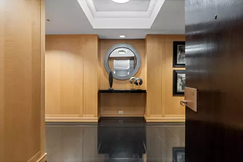 180 E Pearson St #3304, Chicago, IL 60611 photo 3