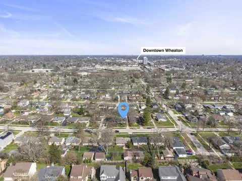 View/Area - 115 N Pierce Ave, Wheaton, IL 60187 photo 1 of 4