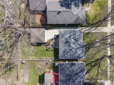 View/Area - 115 N Pierce Ave, Wheaton, IL 60187 photo 3 of 4