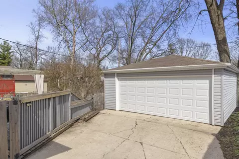 Exterior - 115 N Pierce Ave, Wheaton, IL 60187 photo 2 of 6