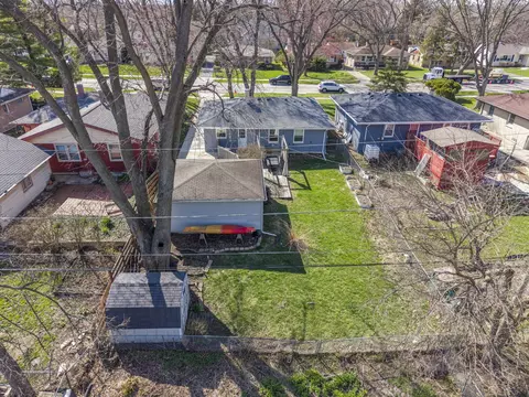 View/Area - 115 N Pierce Ave, Wheaton, IL 60187 photo 2 of 4
