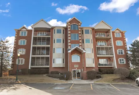 7935 Trinity Cir #1SE, Tinley Park, IL 60487