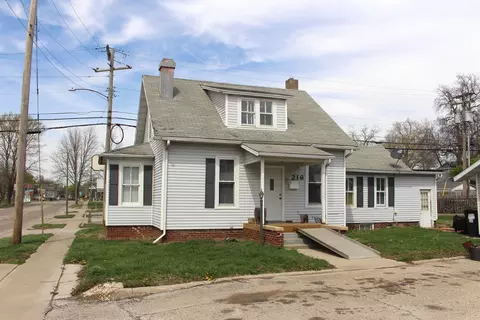 216 S Grant St, Clinton, IL 61727