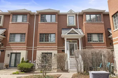 216 N Addison Ave, Elmhurst, IL 60126