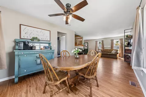 Dining - 1940 Tanglewood Dr, Algonquin, IL 60102 photo 1 of 1