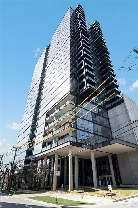 860 W Blackhawk St #2108, Chicago, IL 60642