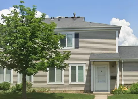 728 E Old Willow Rd #104B, Prospect Heights, IL 60070