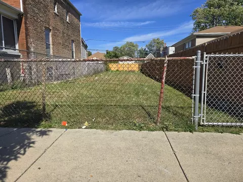906 W 87th St, Chicago, IL 60620