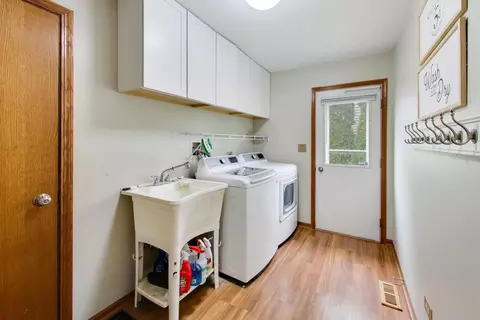 Other - 873 Hampton Dr, Carol Stream, IL 60188 photo 2 of 7