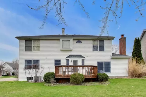 Exterior - 873 Hampton Dr, Carol Stream, IL 60188 photo 6 of 8