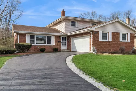 1307 Thomas St, Homewood, IL 60430