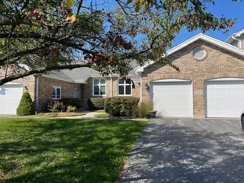 17321 Lakebrook Dr, Orland Park, IL 60467