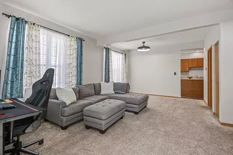 Living - 3643 Daisy Ln, Elgin, IL 60124 photo 1 of 2