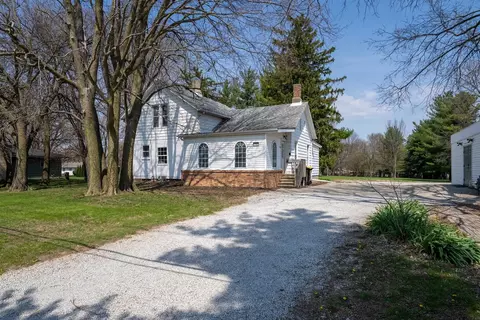 1702 W Hovey Ave, Normal, IL 61761