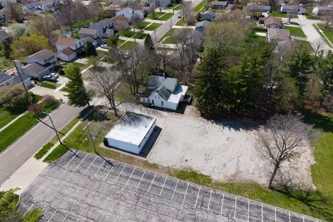 Exterior - 1702 W Hovey Ave, Normal, IL 61761 photo 13 of 15