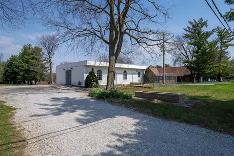 Exterior - 1702 W Hovey Ave, Normal, IL 61761 photo 5 of 15