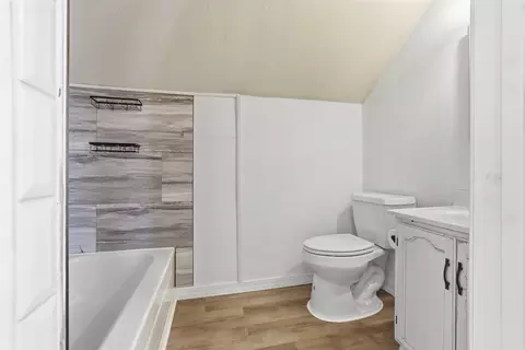 Bath - 1702 W Hovey Ave, Normal, IL 61761 photo 2 of 3