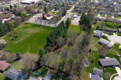 View/Area - 1702 W Hovey Ave, Normal, IL 61761 photo 3 of 6